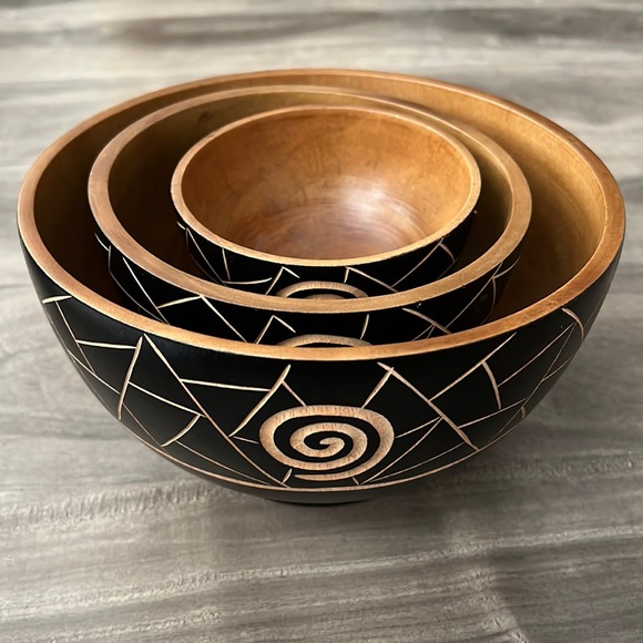 🌟HOST PICK🌟 HANDMADE nesting wooden Jamaican bowls - (3) - Picture 2 of 4